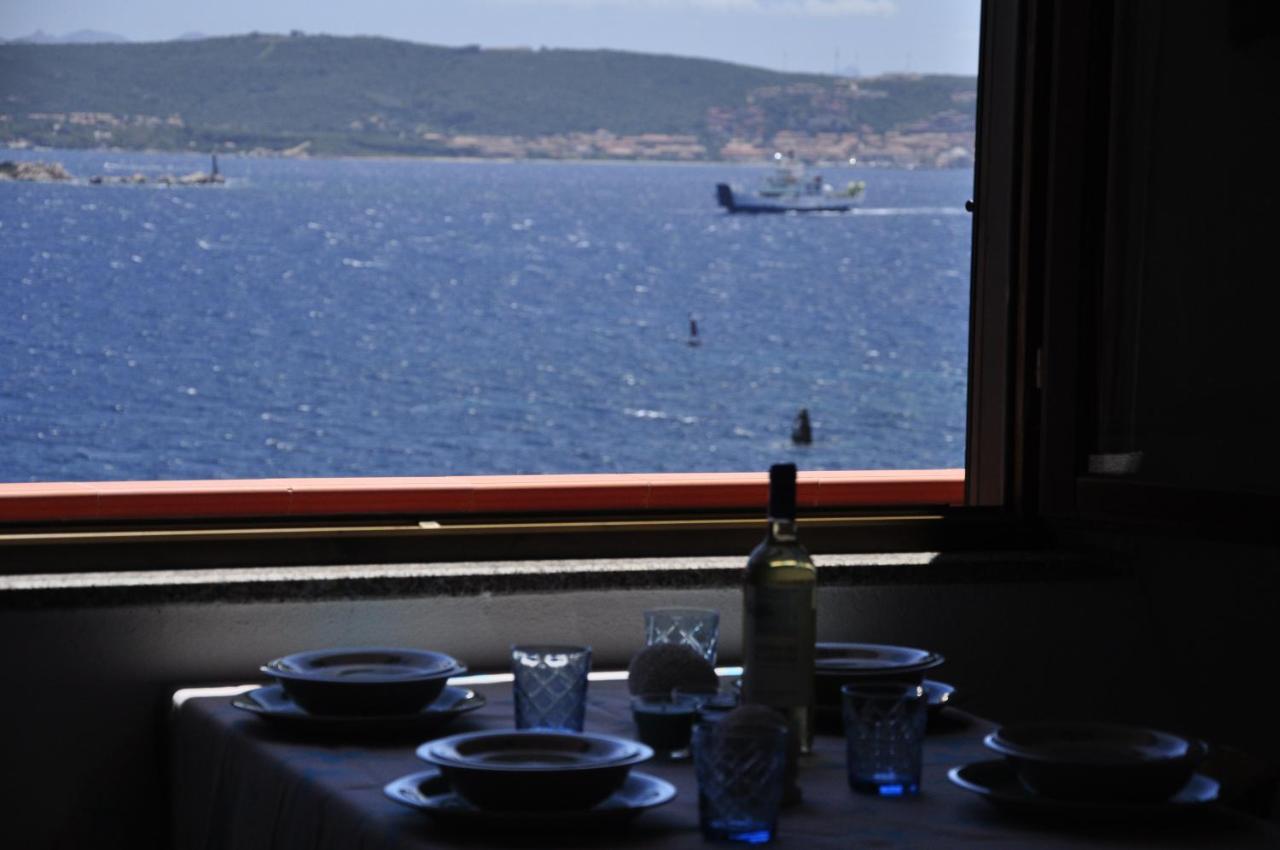 Appartamentino Panoramico...Con Finestra Sul Mare! La Maddalena  Eksteriør billede