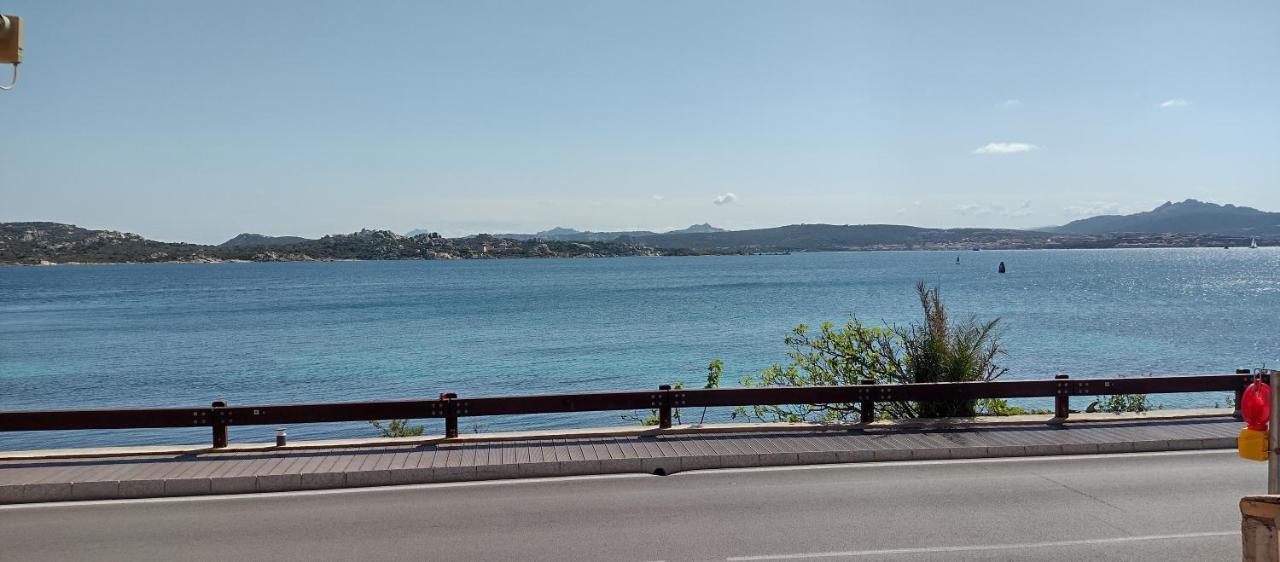 Appartamentino Panoramico...Con Finestra Sul Mare! La Maddalena  Eksteriør billede