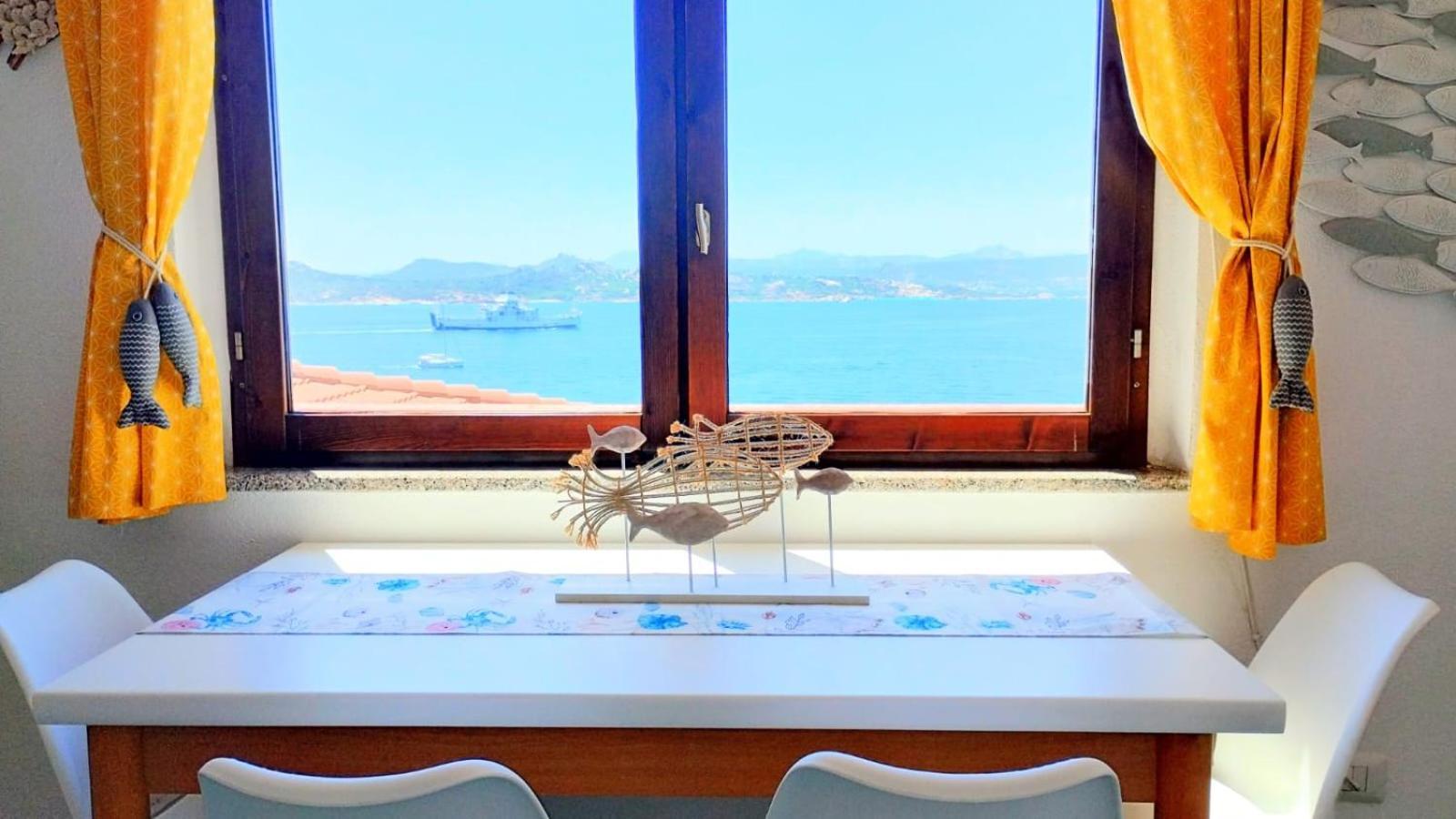 Appartamentino Panoramico...Con Finestra Sul Mare! La Maddalena  Eksteriør billede